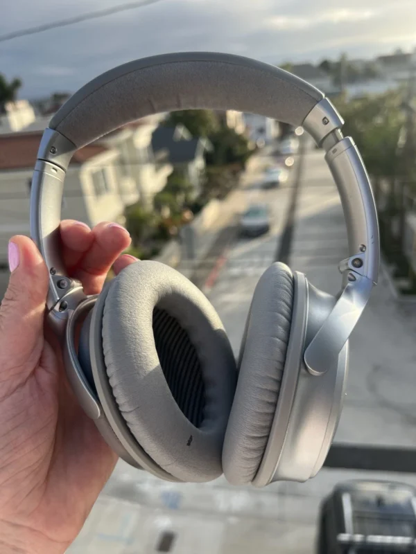 Bose QuietComfort 35 Series QC35 ll Wireless noise-cancelling headphones silver - Image 5