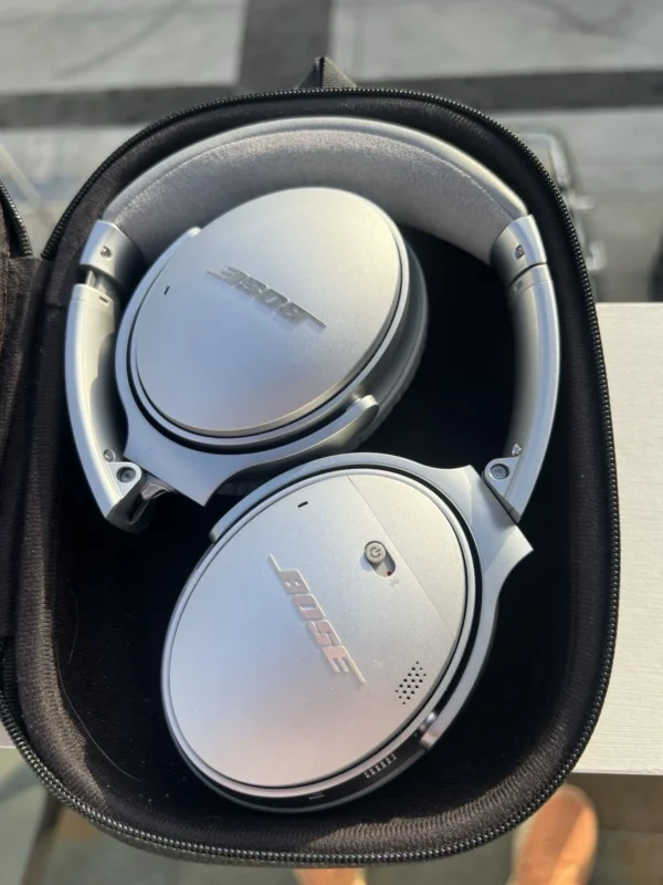 Bose QuietComfort 35 Series QC35 ll Wireless noise-cancelling headphones silver - Image 8